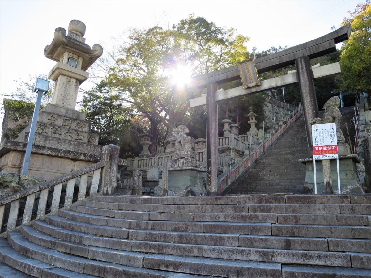 Hostel Coliberty Tokushima Exterior foto